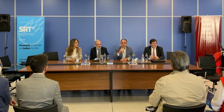 Encuentro de la mesa Pro.Na.Pre de minería metalífera y no metalífera