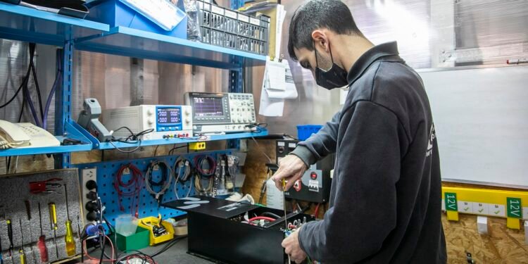 Los ministerios de Ciencia, y de Desarrollo Productivo financian energías renovables de tecnología nacional