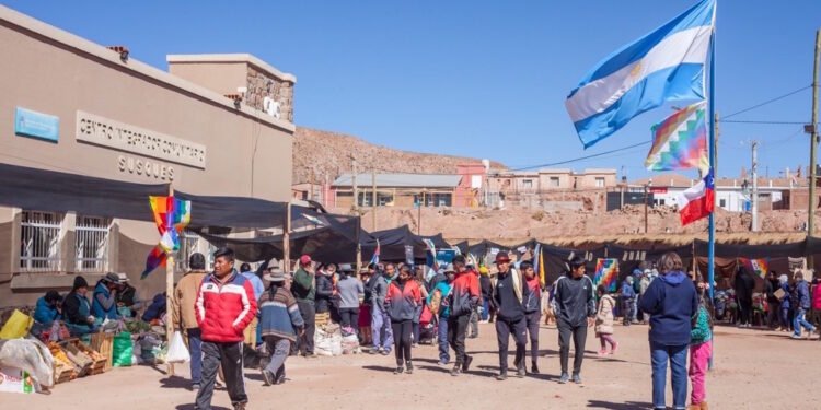 Es muy bueno poder trabajar como mineros en una comunidad y hacer actividades entre instituciones entrelazadas