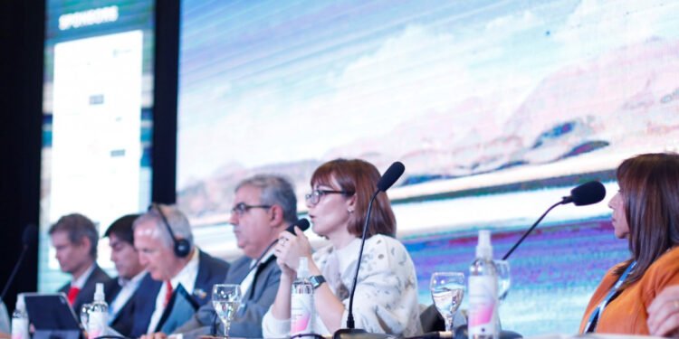 Fernanda Ávila: “La minería es más trabajo de calidad y provincias más fuertes”