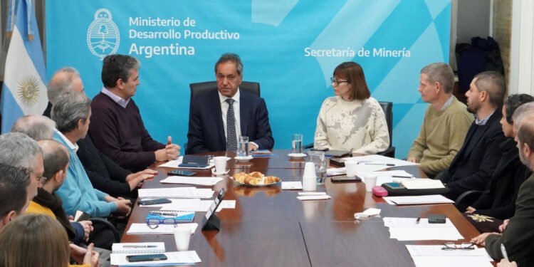 Scioli: “Hoy tenemos una agenda de crecimiento y de desarrollo, y el sector minero es clave”