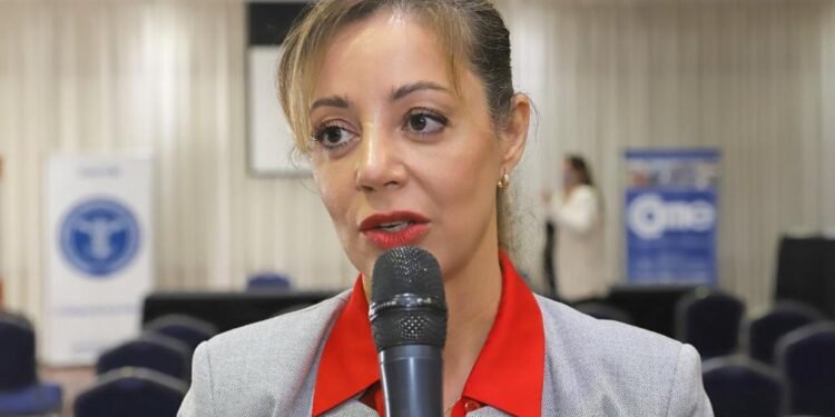 ¿Quién es Flavia Royon?