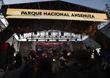 Ambiente inauguró el Parque Nacional Ansenuza en Córdoba con un festival