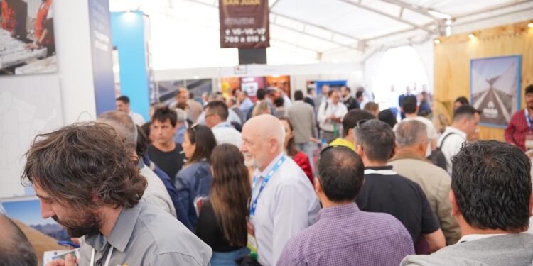 Una multitud participó de la inauguración de la Expo San Juan Minera 2022